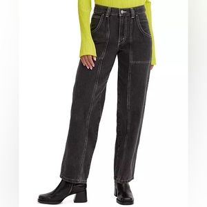 LEVI'S
Women's '94 High-Rise Baggy Carpenter Jeans